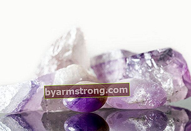 Purifica la tua pietra naturale dalle energie negative